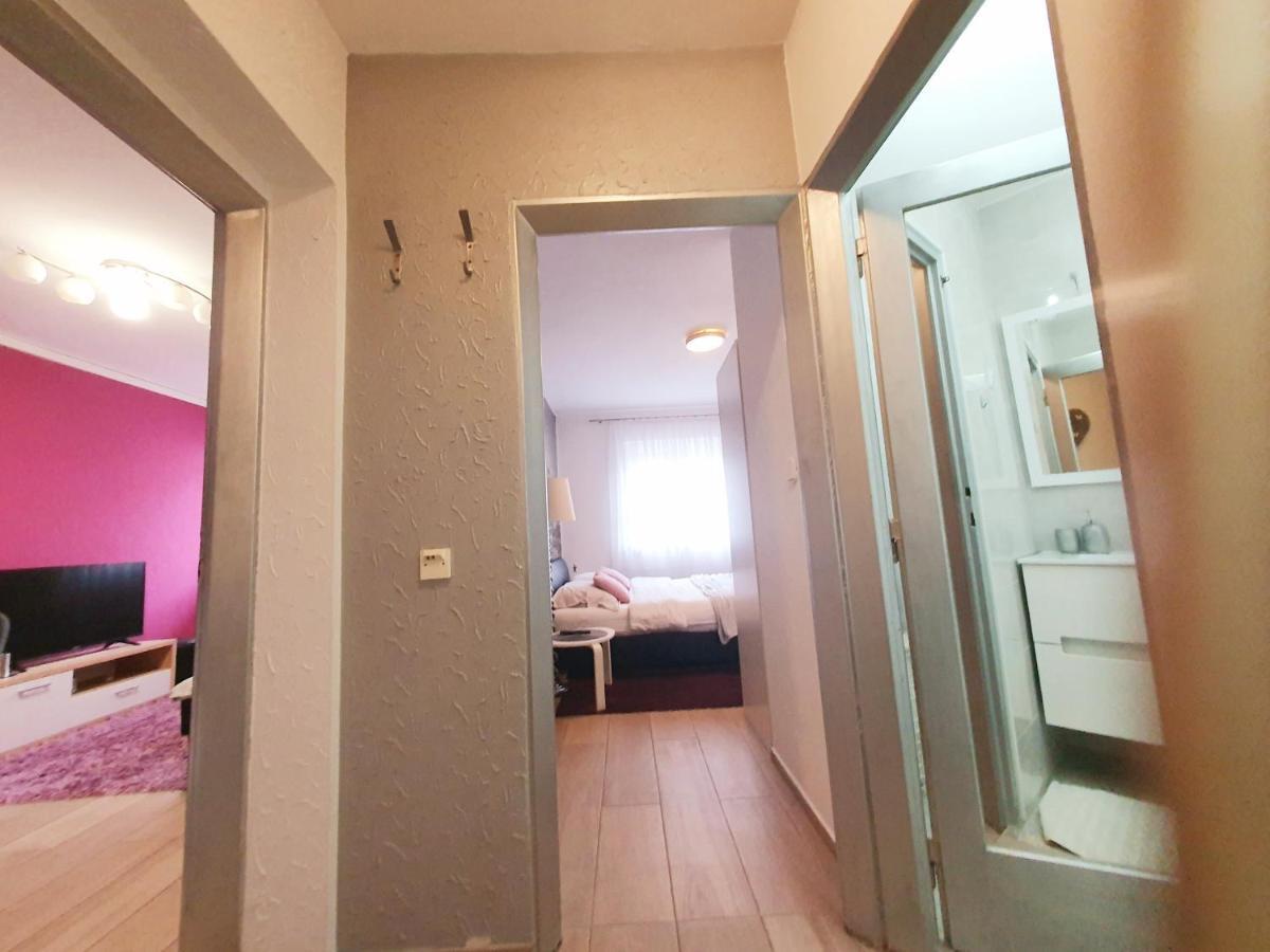 Apartman Ante Vinkovci Buitenkant foto